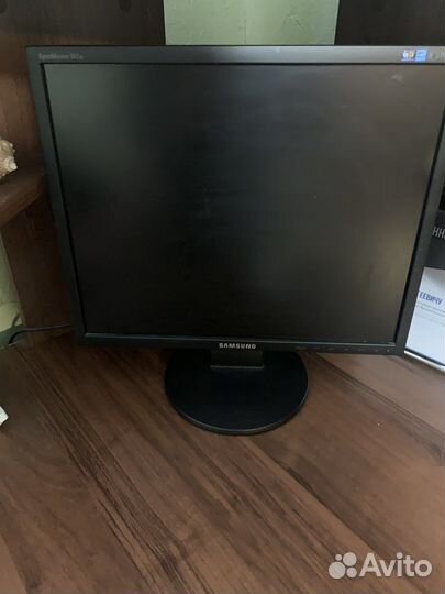 Монитор Samsung