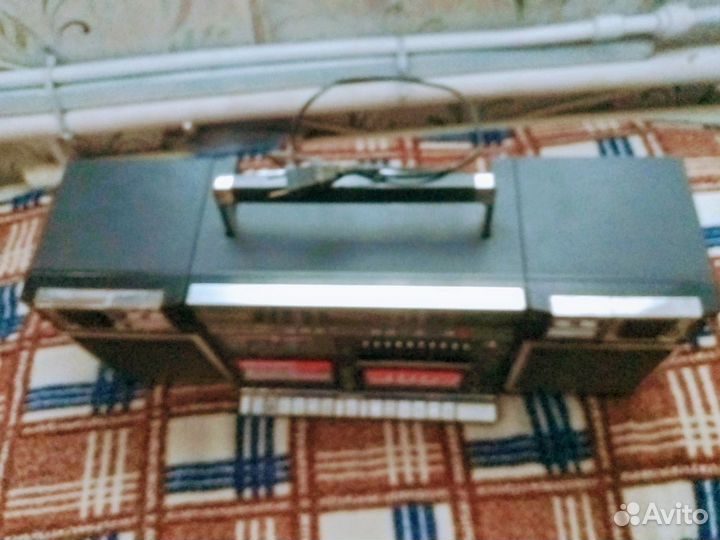 Кассетный магнитофон sharp