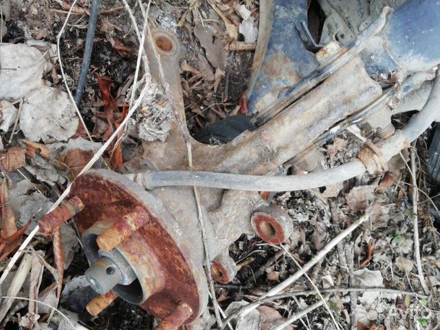 Кулак поворотный передний правый ниссан альмера н1