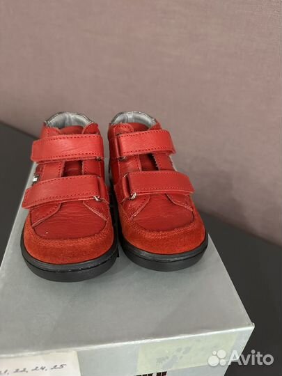 Ботинки для девочки