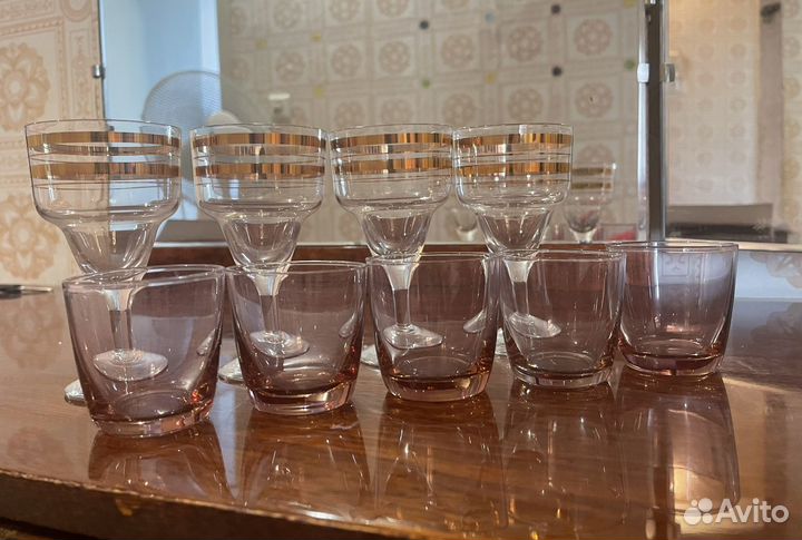 Наборы стеклянных рюмок и фужеров