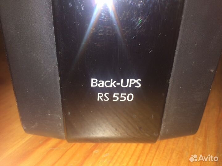 Бесперебойник (UPS) APC Back-UPS Pro 550 BR550