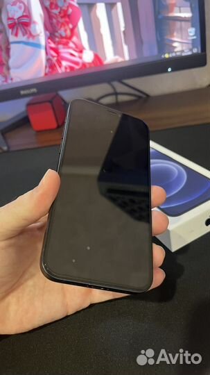 iPhone 12, 64 ГБ