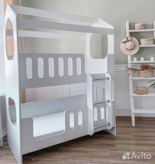 Детская кроватка домик + матрас в подарок