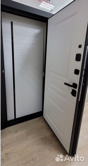 Дверь входная в квартиру с шумоизоляцией