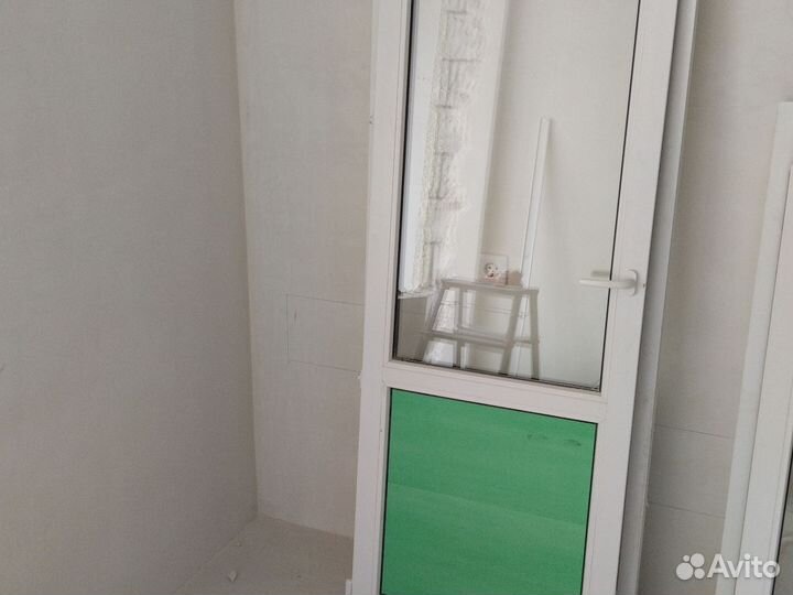 Дверь пластиковая бу