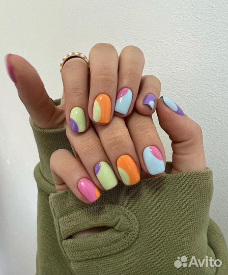 Маникюр и педикюр