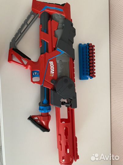 Игрушечный пестолет