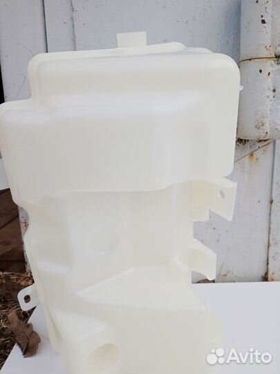 Бачок омывателя Митсубиси colt 2007