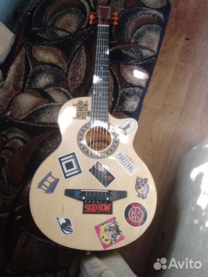 Продам гитару