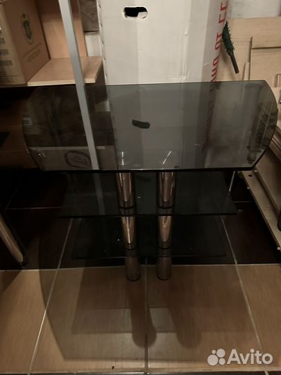 Столик под телевизор