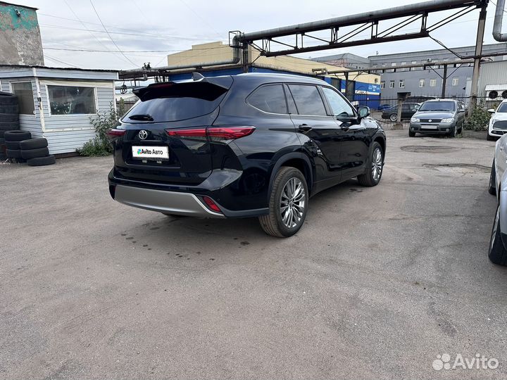 Toyota Highlander 2.0 AT, 2023, 5 351 км