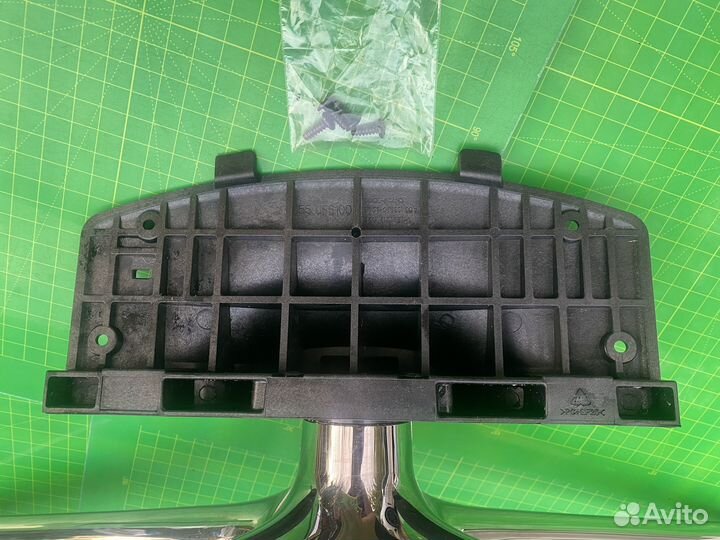 Подставка samsung UE46F6400AK + винты