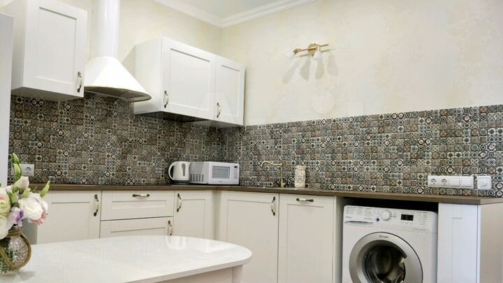 2-к. квартира, 67 м², 9/10 эт.