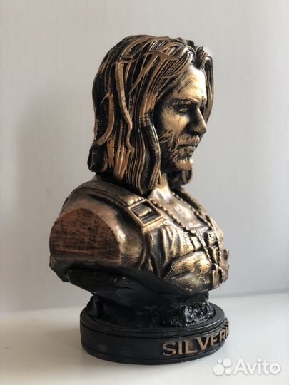 Бюст Сильверхенд гипс