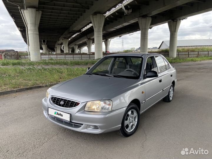 Hyundai Accent, 2004