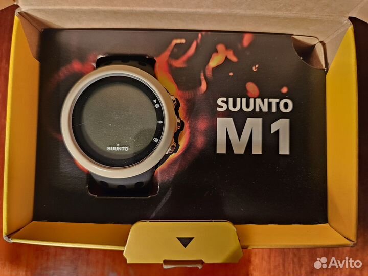 Спортивные часы Suunto M1