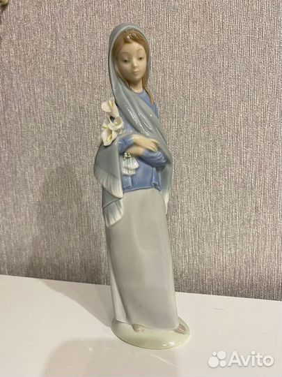 Статуэтка lladro фарфоровая