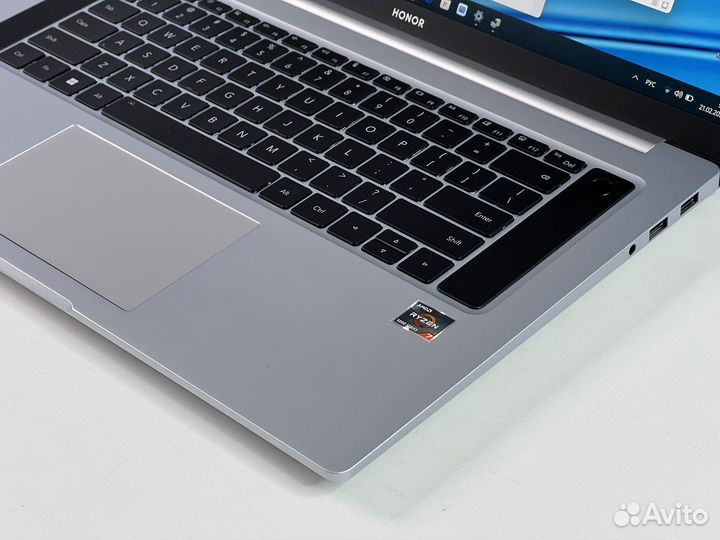 Новый Honor IPS 144Hz Ryzen 7 5800H 16g озу