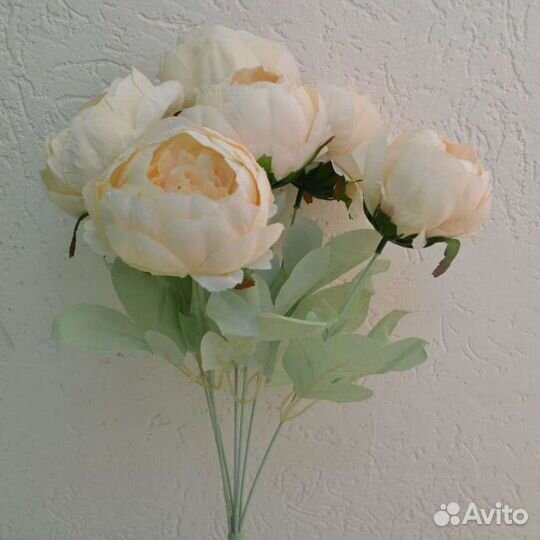 Пионы и розы искусственные