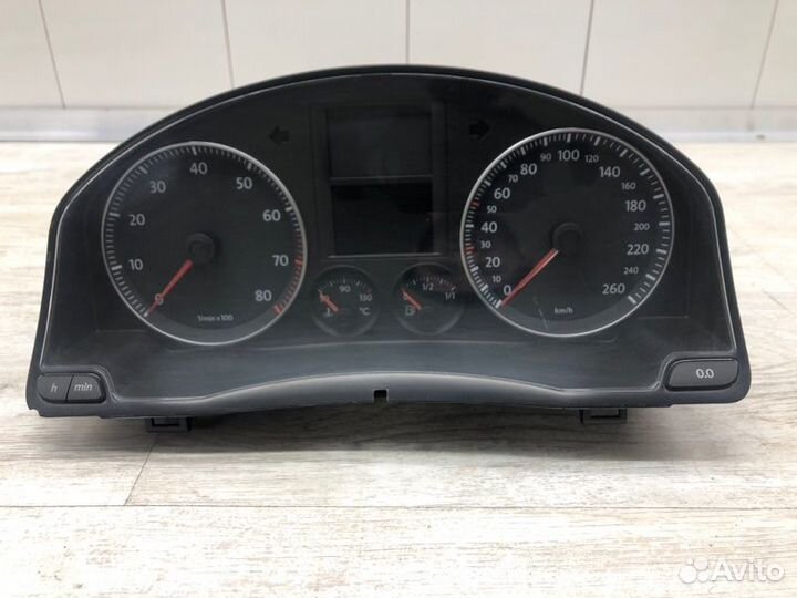 Щиток приборов Volkswagen Jetta 5 седан BLF 2006