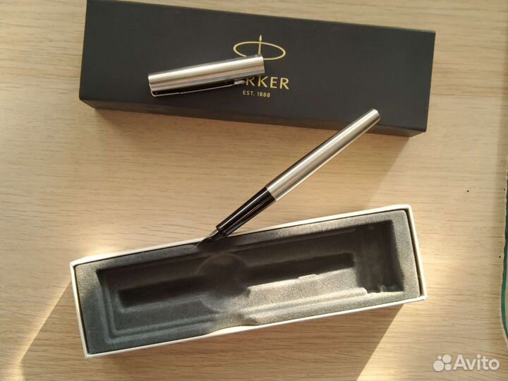 Перьевая ручка parker