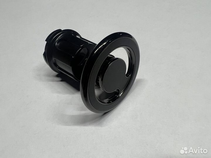 Магнитный держатель для телефона в SMART Fortwo