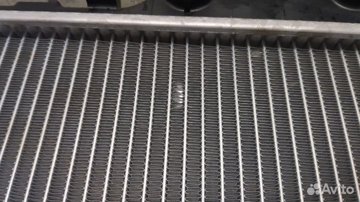 Радиатор охлаждения двигателя Mazda CX-7, 2007