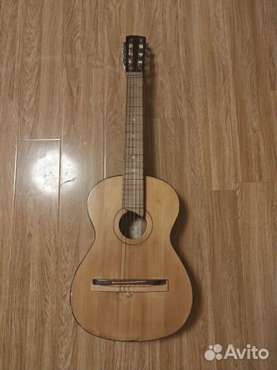 Гитара отреставрированная