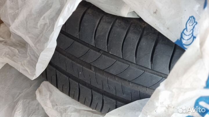 R15 Michelin Energy Saver + 195/65, PCD 5x108 DIA 63.3