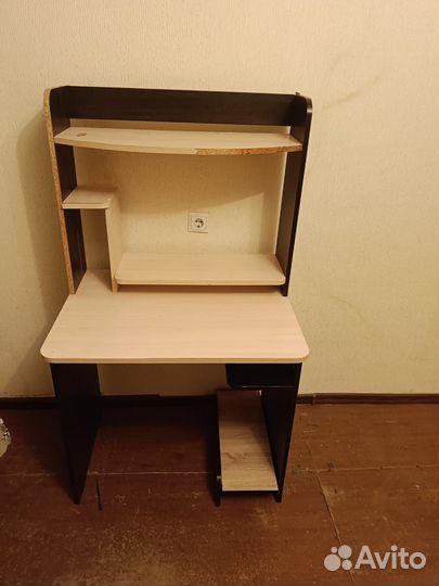 Отдам диван и стол