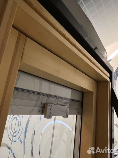 Деревянное мансардное открывающееся окно