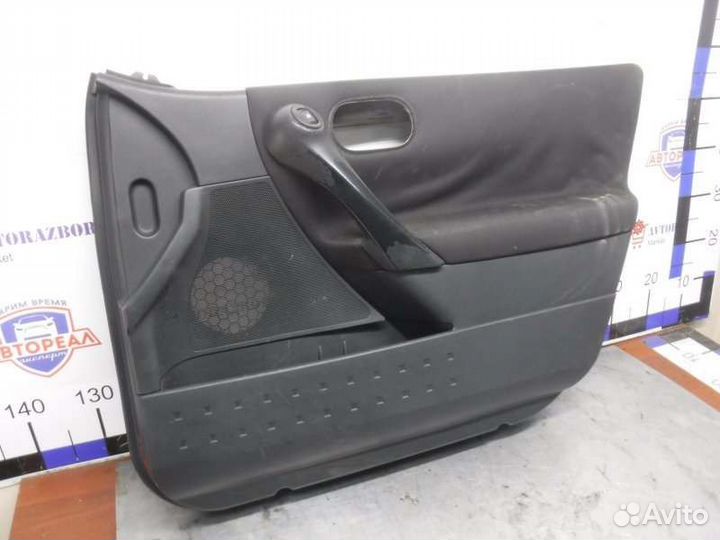 Обшивка двери передняя правая Renault Megane K4M