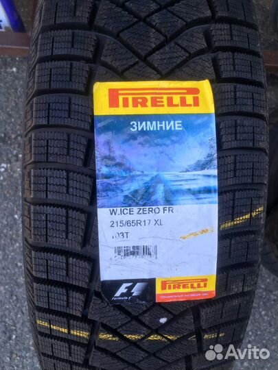 Pirelli Ice Zero FR 215/65 R17 103T