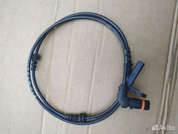 Датчик ABS передний на Mercedes W221 S500 (Новый)