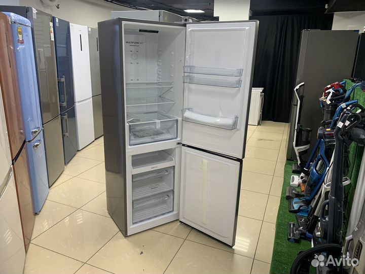 Холодилтник новый серый