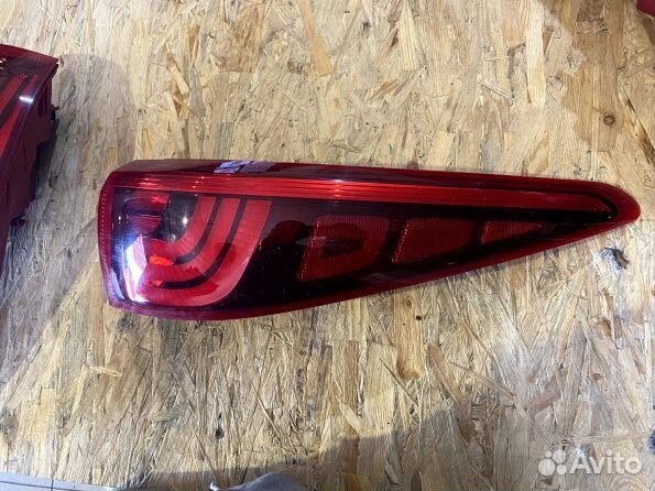 Киа Спортейдж фонарь задний правый В крыло