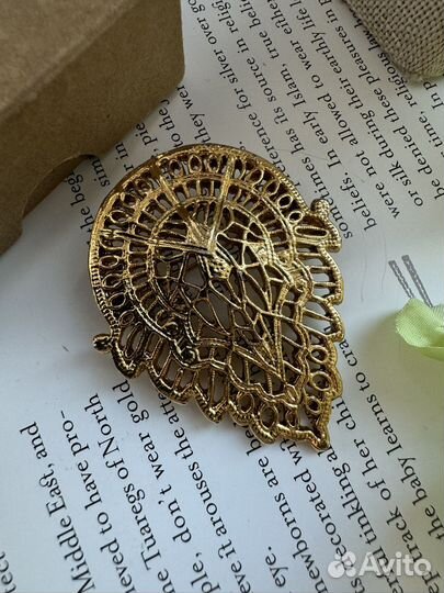 Винтажная брошь из США