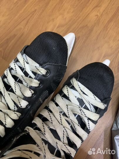 Коньки хоккейные 39 размер