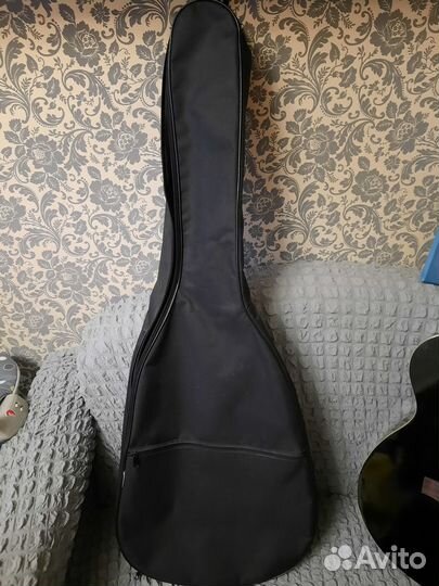 Акустическая гитара