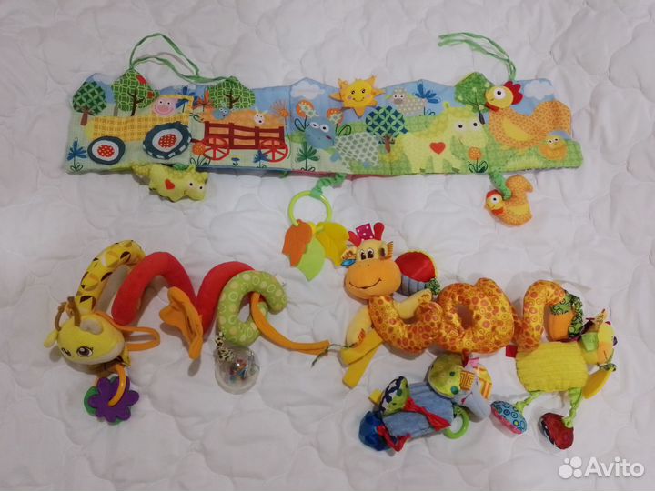 Растяжки на кроватку и коляску, подвесные игрушки