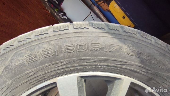 Nokian Tyres Hakkapeliitta R2 SUV 215/60 R17