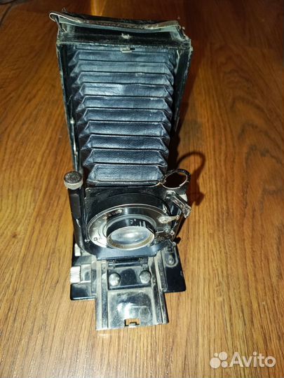 Винтажный фотоаппарат
