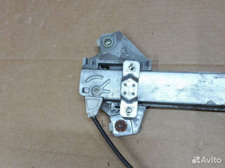 Стеклоподъёмник передний правый Хундай Солярис 1