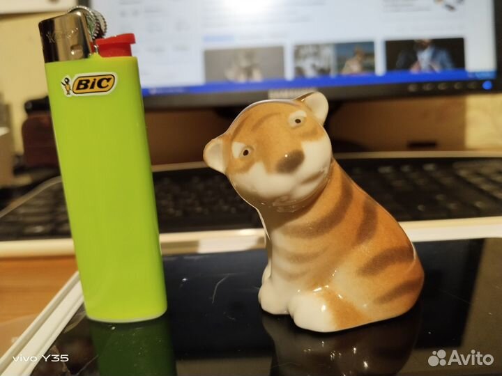 Фарфоровая статуэтка тигр лфз