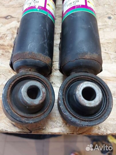 Задние амортизаторы Lexus RX 450H 2022 г