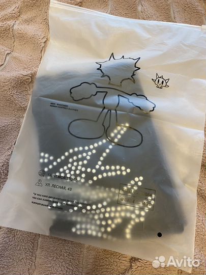 Футболка оверсайз со стразами