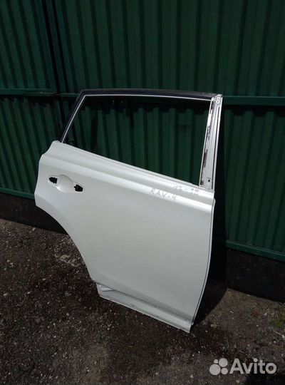 Дверь задняя правая toyota rav4 тойота раф4 С 2013