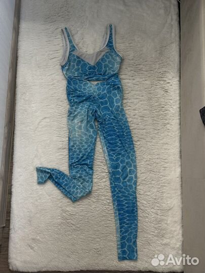 Bona fide костюм