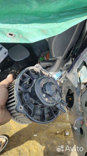 Моторчик печки honda crv rd1 левый руль